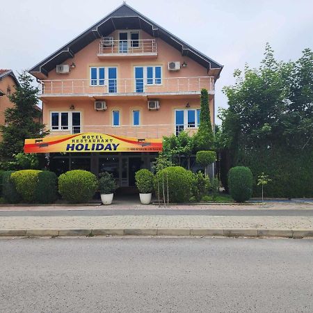 Holiday Ferizaj Exterior foto
