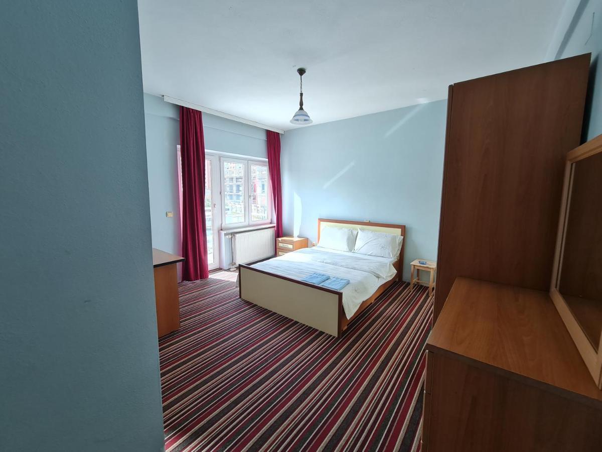 Holiday Ferizaj Exterior foto