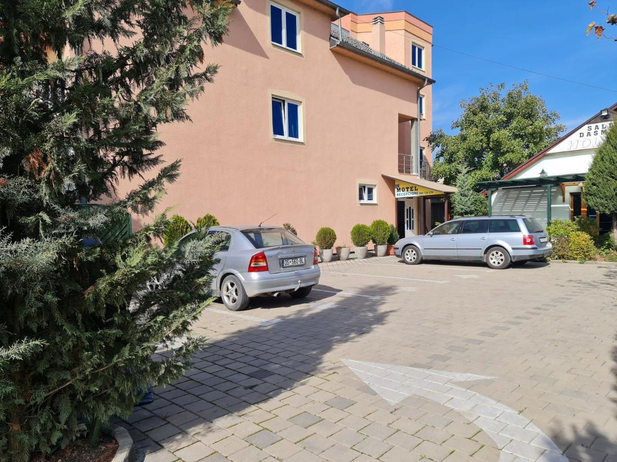 Holiday Ferizaj Exterior foto