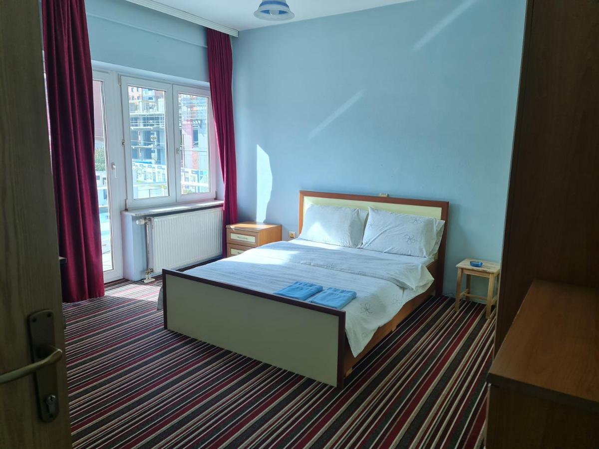 Holiday Ferizaj Exterior foto