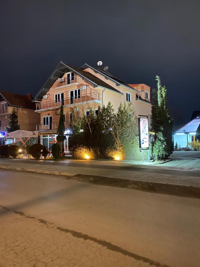 Holiday Ferizaj Exterior foto